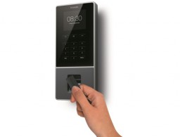 Controlador de presencia Safescan TimeMoto TM-626 con PIN, huella o RFID